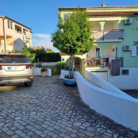 Apartment Vesna Vabriga *